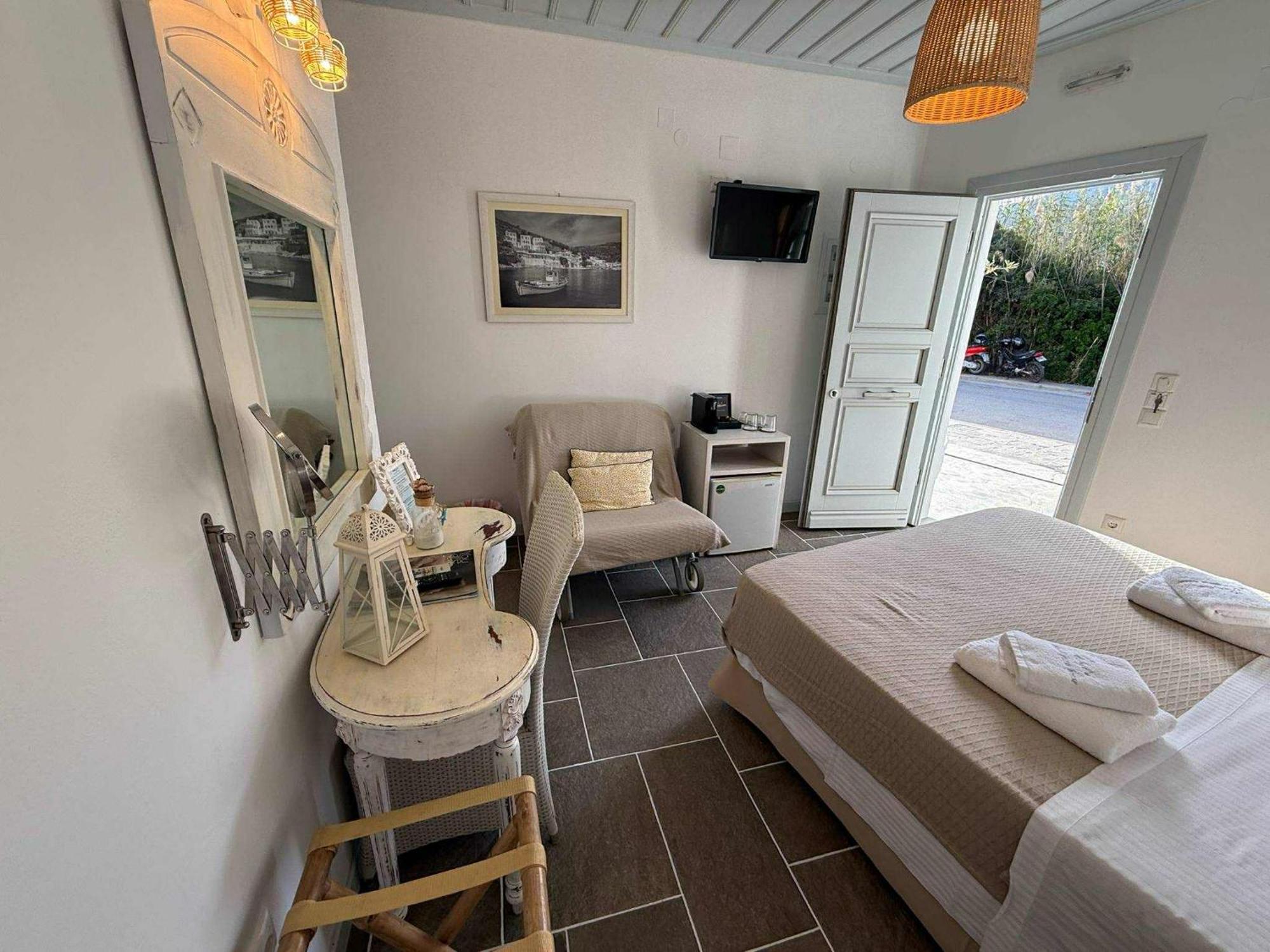 Kohylia Beach Guest House Platis Gialos  Bagian luar foto